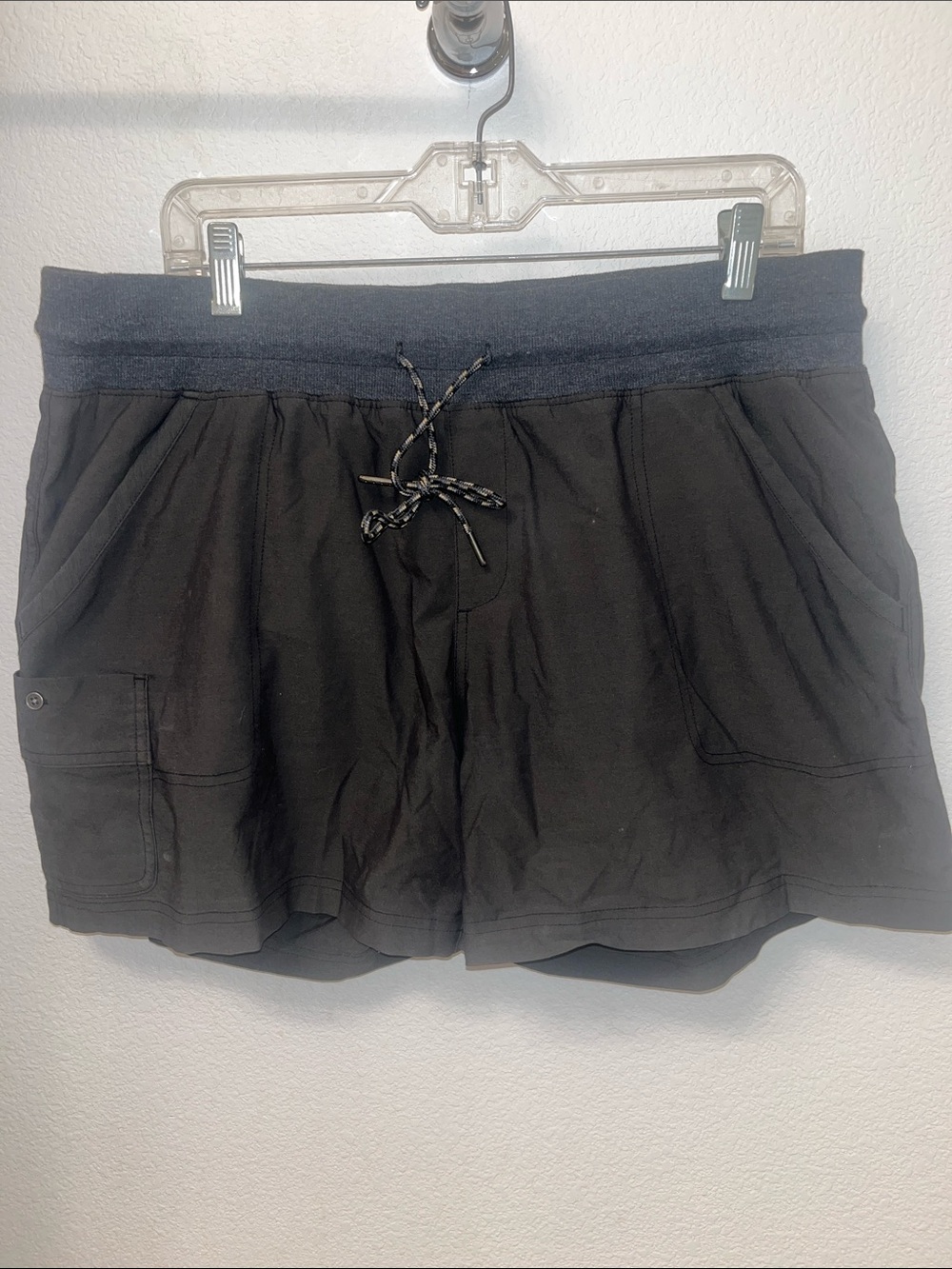 Dark Gray Colombia XL Drawstring Hiking Shorts